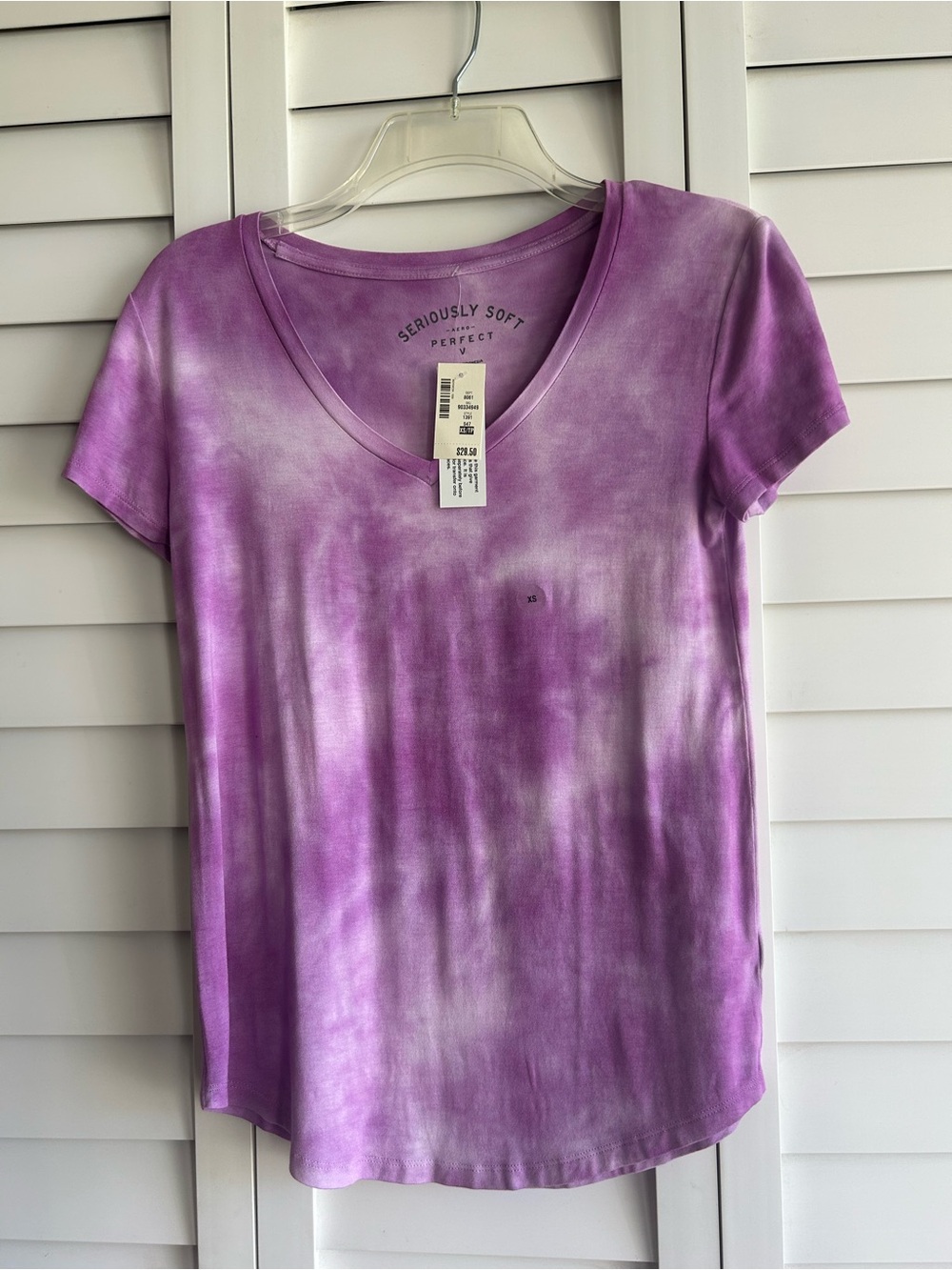 NWT Women's V-Neck Tee in Lavender Tie-Dye